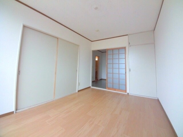 物件内観写真5　(別部屋画像参考)