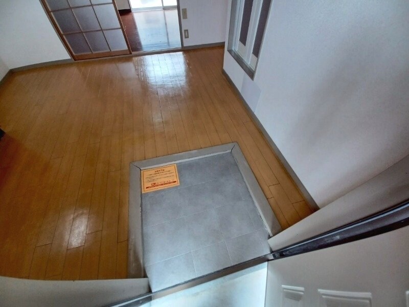 物件内観写真8　(同物件別室写真)