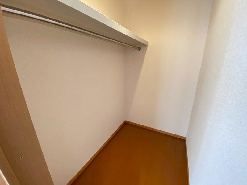 物件内観写真10　(同物件別室画像)