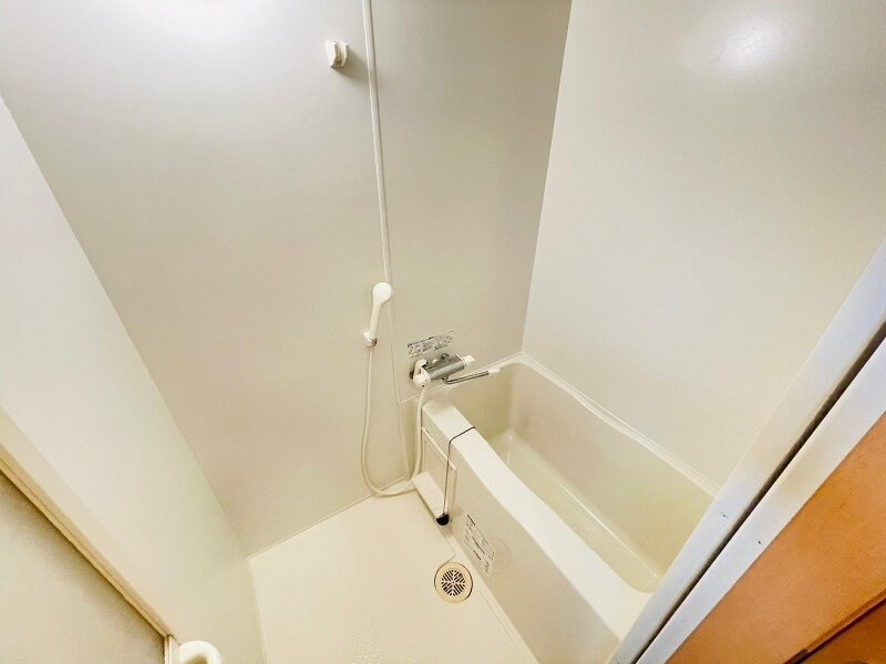 物件内観写真7　(同一物件の別部屋の写真です。)