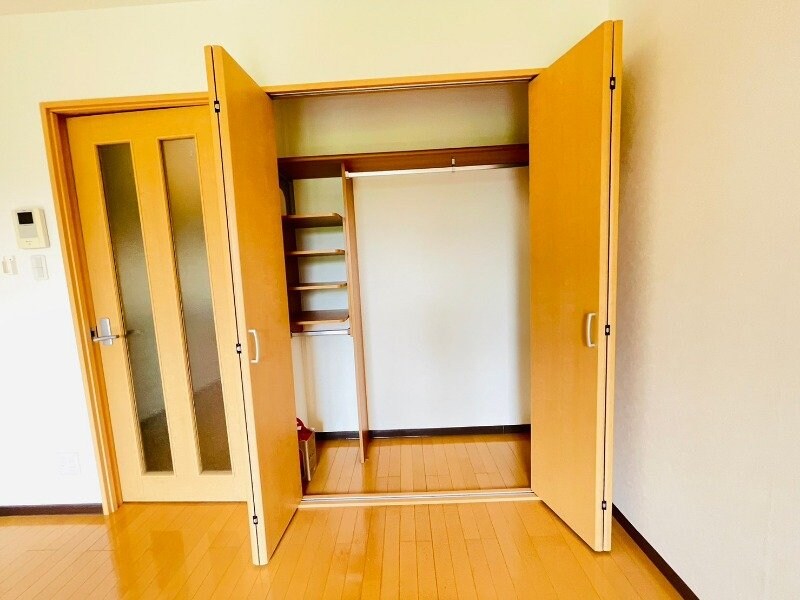 物件内観写真10　(同一物件の別部屋の写真です。)
