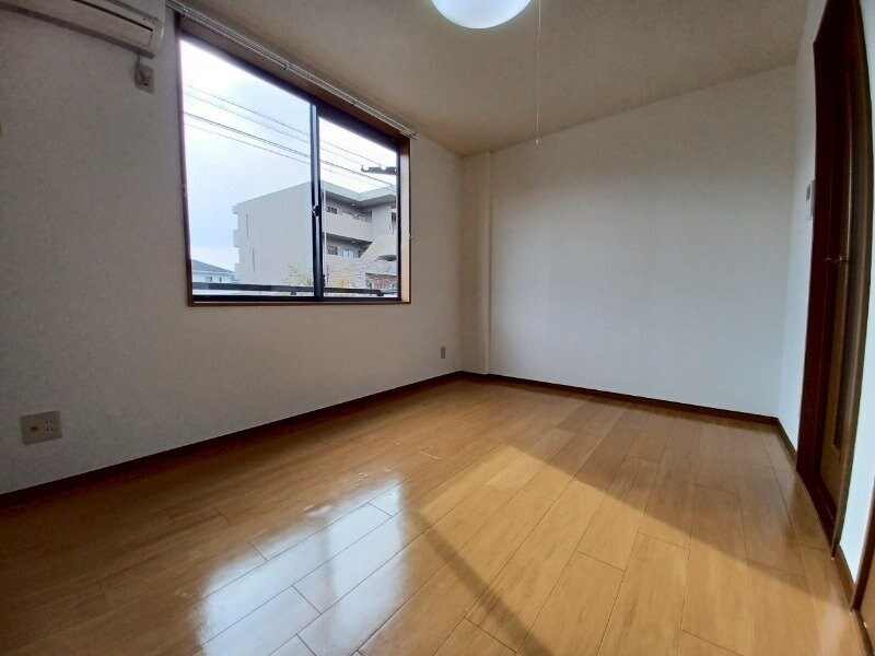 物件内観写真6　(同型参考写真です。)