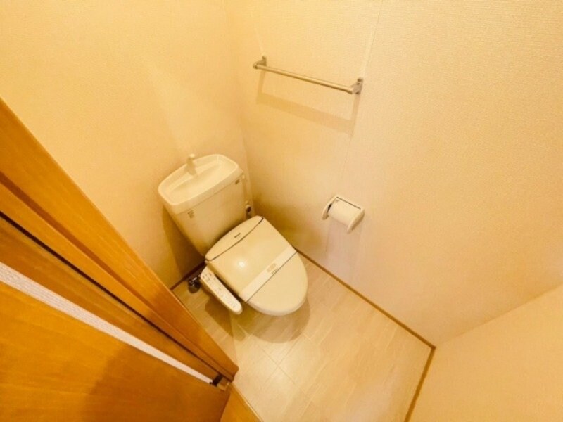 物件内観写真10　(同物件別室反転タイプ)