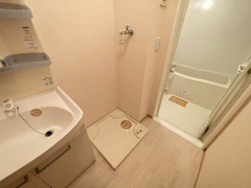 物件内観写真12　(同物件別室反転タイプ)