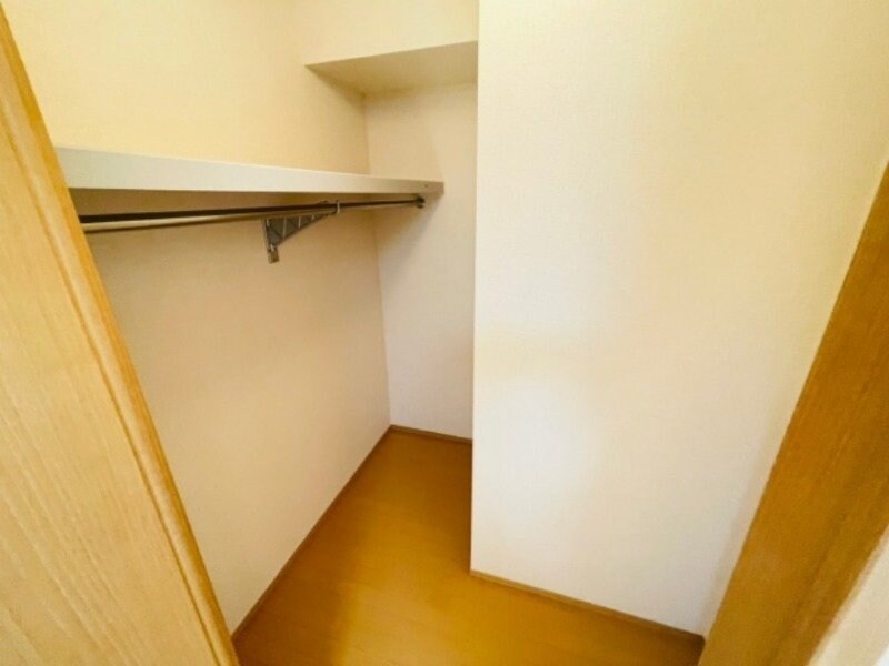 物件内観写真14　(同物件別室反転タイプ)