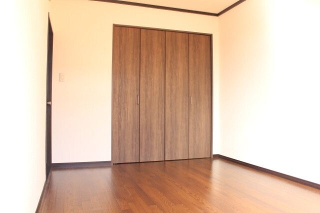 物件内観写真11　(別部屋同型反転タイプ写真です。)