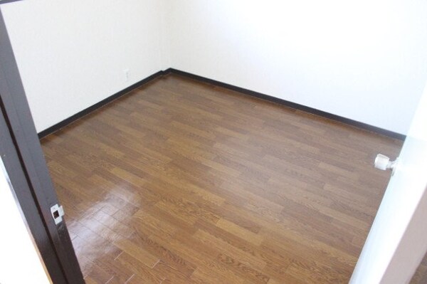 その他(別部屋同型タイプ写真です。)