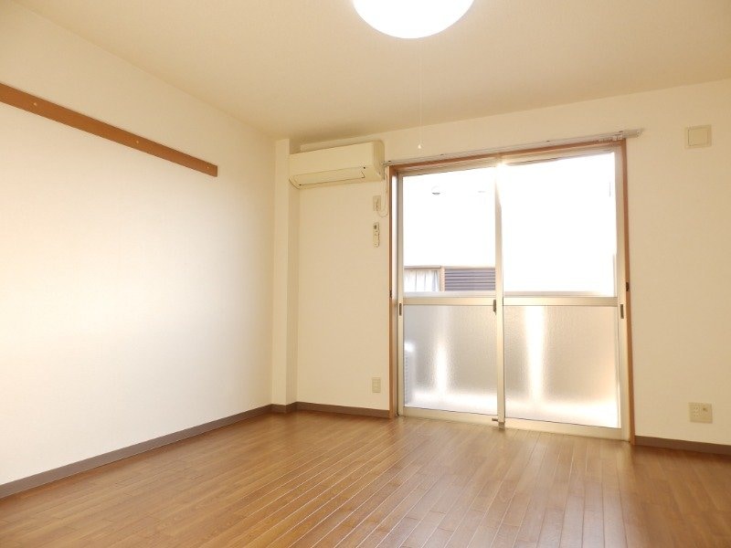 物件内観写真5　(同物件別室写真)