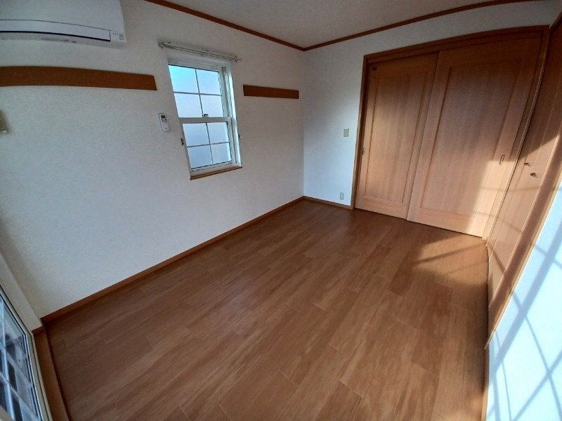 物件内観写真12　(同型反転タイプ)