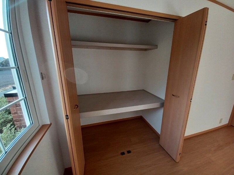 物件内観写真13　(同型反転タイプ)