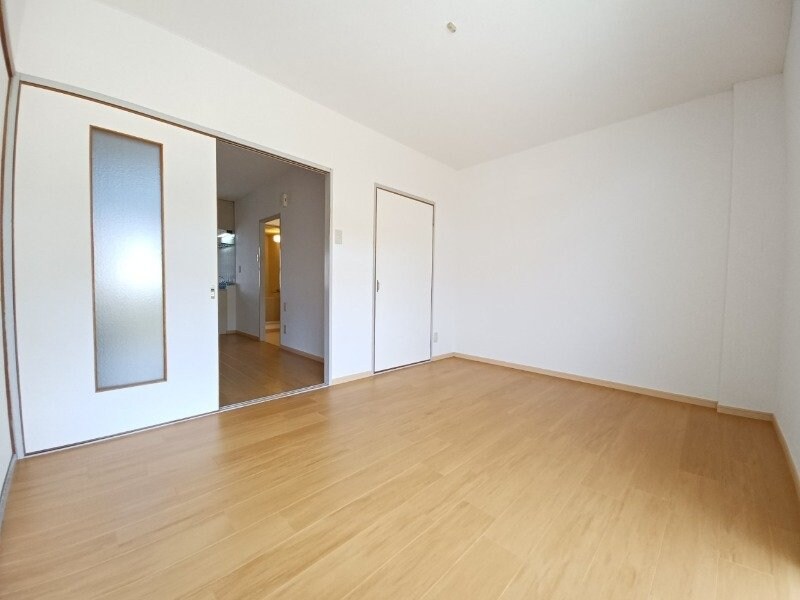 物件内観写真5　(同型部屋写真です。)