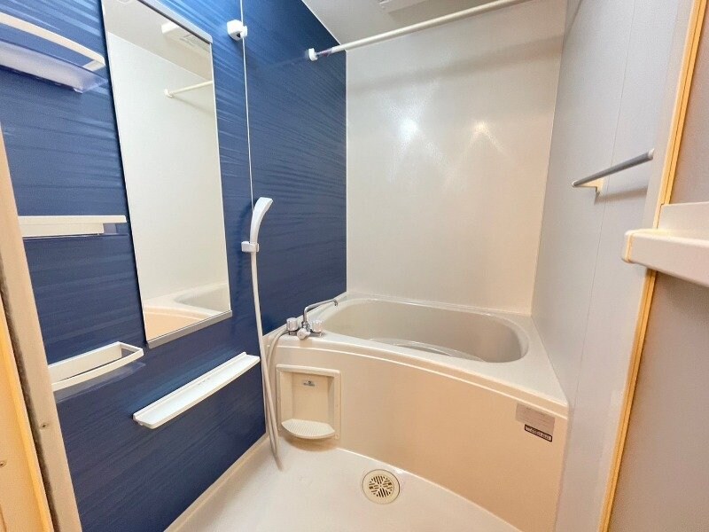 物件内観写真11　(同物件別室反転タイプ画像)