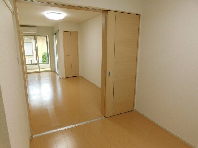 物件内観写真10　(同型部屋写真です。)