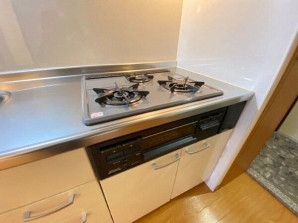 キッチン(同型参考写真)