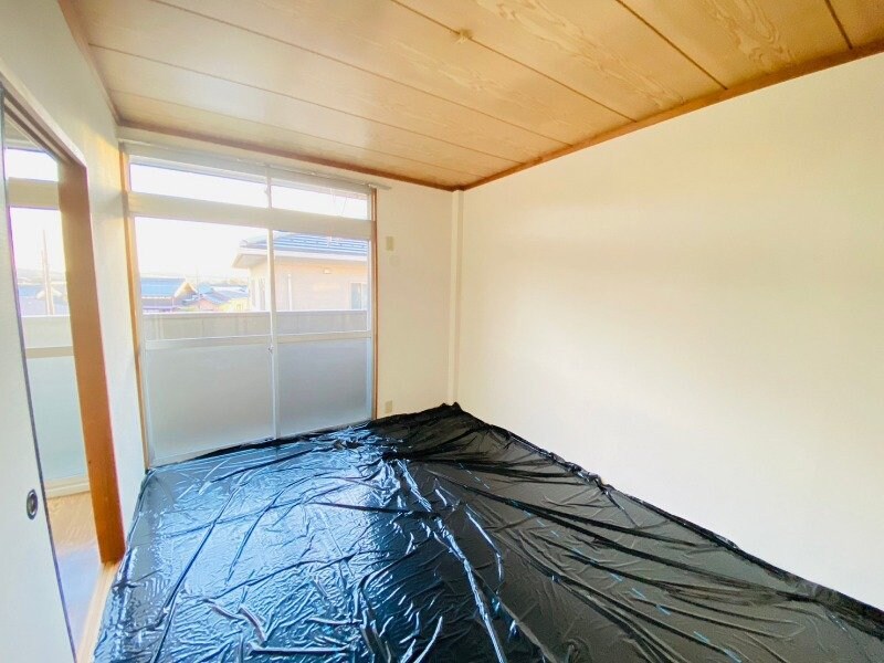 物件内観写真11　(同型別室のお写真です)