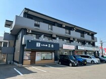 ファミリーマンションの外観写真