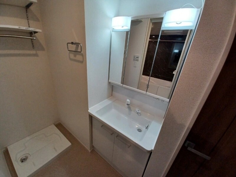 物件内観写真8　(同タイプ別部屋参考写真です)