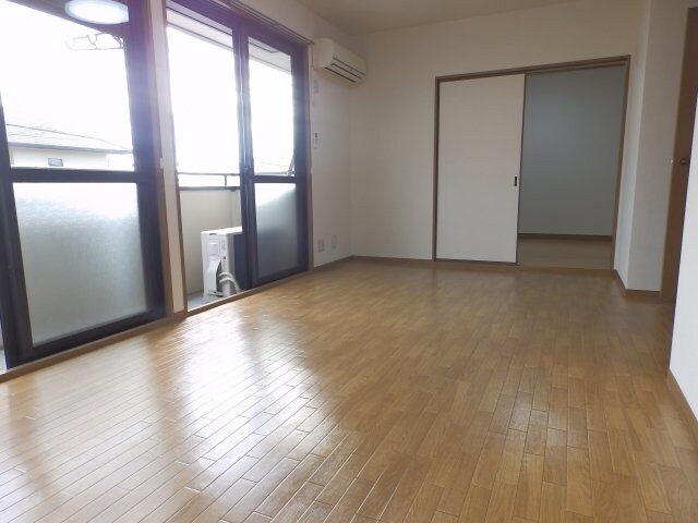 物件内観写真3　(同物件別部屋タイプ)