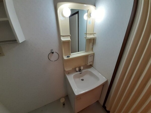 洗面所(別部屋画像参考)