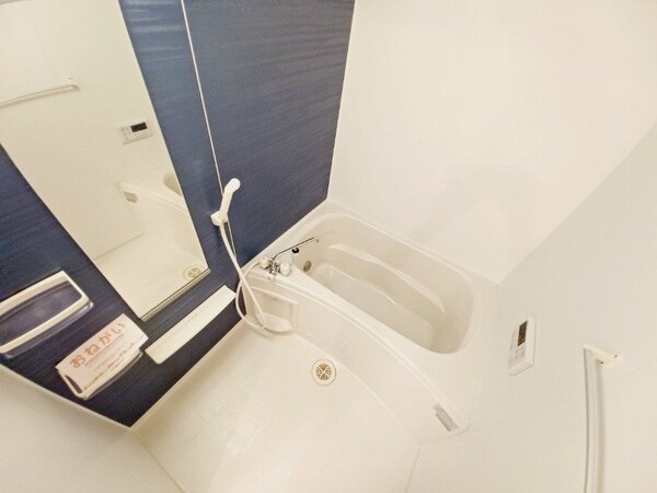バス／シャワールーム等(同型参考写真)