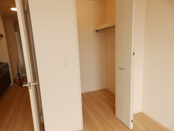 収納(同型参考写真)