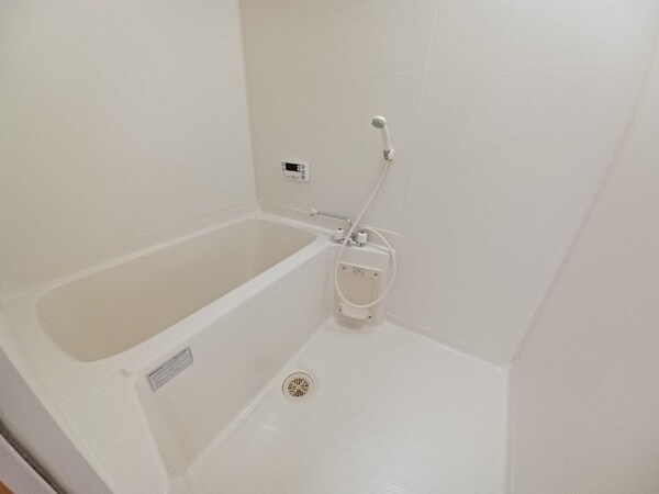 バス／シャワールーム等(同タイプ別部屋写真)