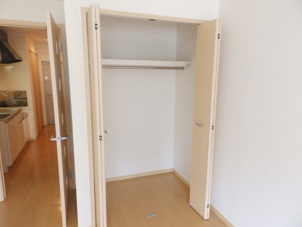 収納(同物件別部屋のお写真です。)