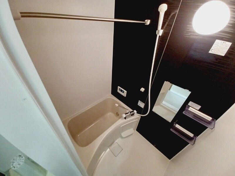 物件内観写真6　(同物件別部屋反転写真です。)