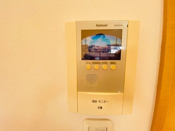 セキュリティ(同物件、別部屋の写真です)