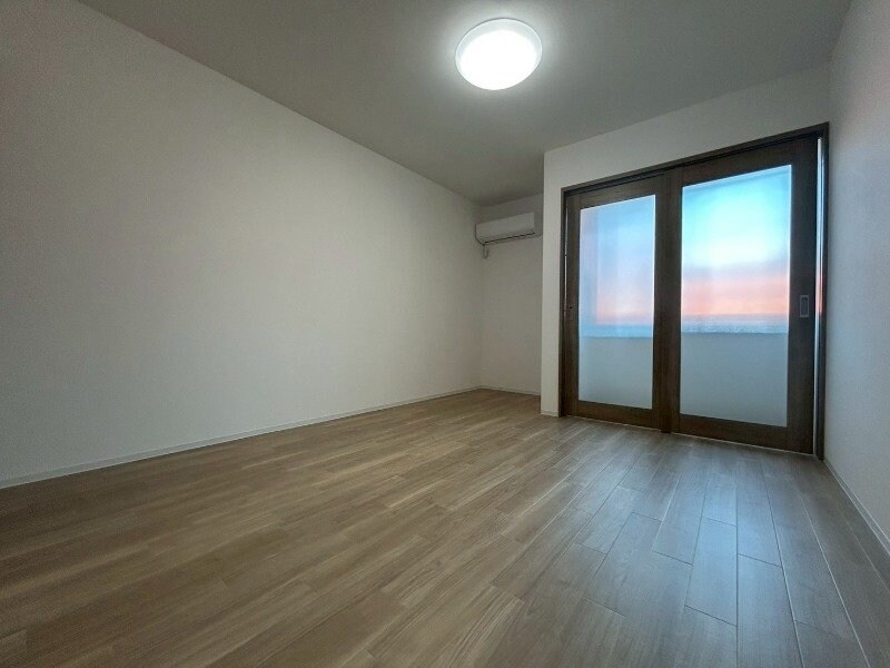 物件内観写真6　(同タイプ部屋写真です。)