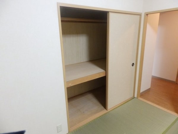 収納(同物件別室の画像です)
