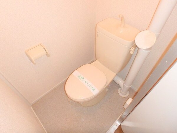 トイレ(同物件別部屋の写真)