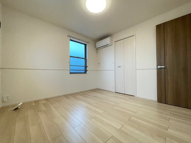 物件内観写真23　(同建物反転タイプです)