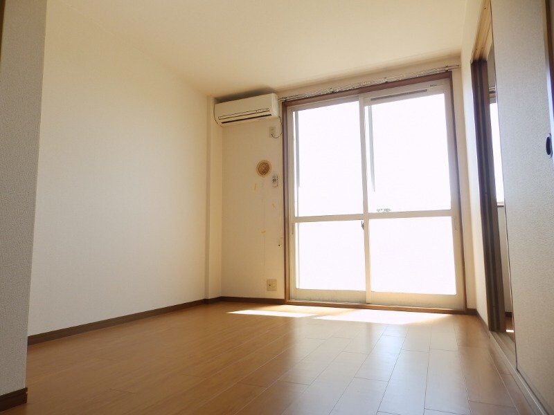 物件内観写真10　(同型参考写真)