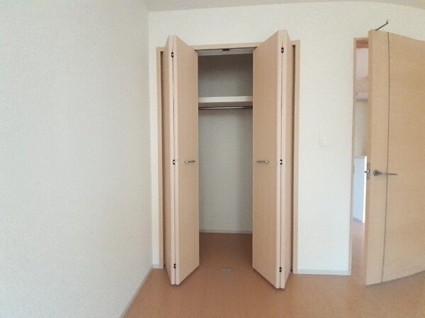 収納(同型参考写真)