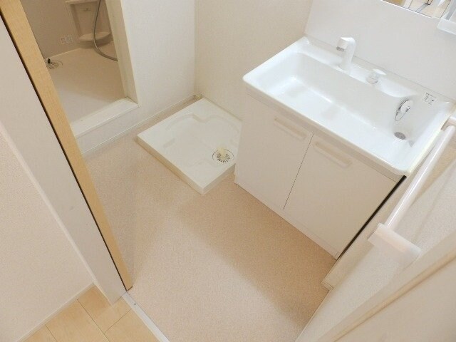 物件内観写真9　(別部屋反転写真です)