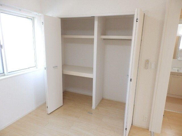 物件内観写真12　(別部屋反転写真です)