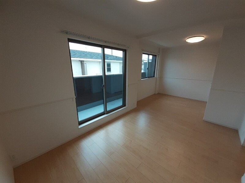 物件内観写真5　(同タイプ部屋写真です。)