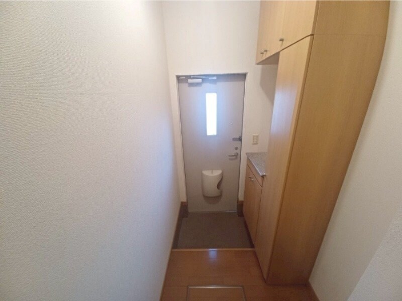 物件内観写真16　(同物件別室反転写真)