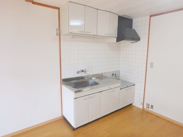 物件内観写真4　(キッチンキッチン)