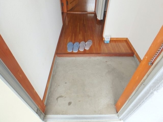 物件内観写真16　(玄関玄関)