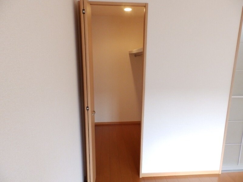 物件内観写真21　(同物件別室反転タイプ画像)