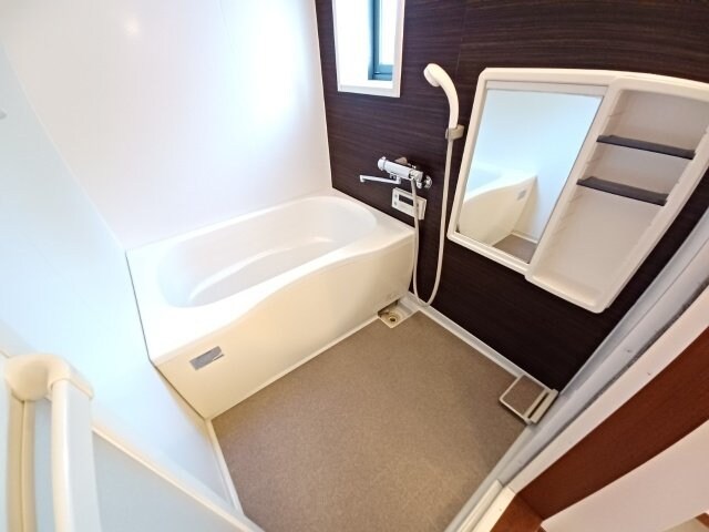 物件内観写真13　(同型参考写真)