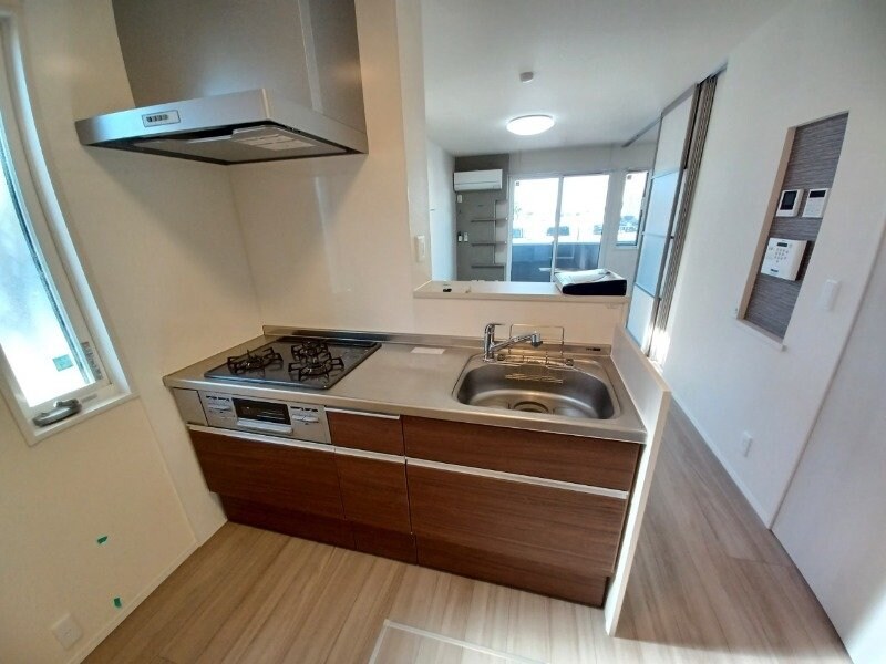 物件内観写真8　(同物件別室反転タイプ画像)