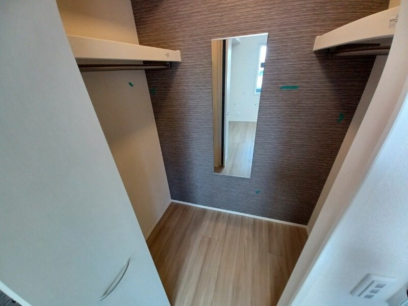 物件内観写真13　(同物件別室反転タイプ画像)