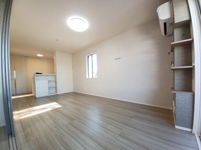 物件内観写真19　(同物件別室反転タイプ画像)