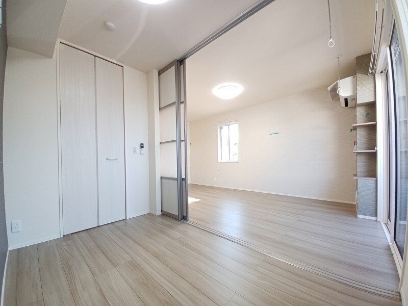 物件内観写真21　(同物件別室反転タイプ画像)