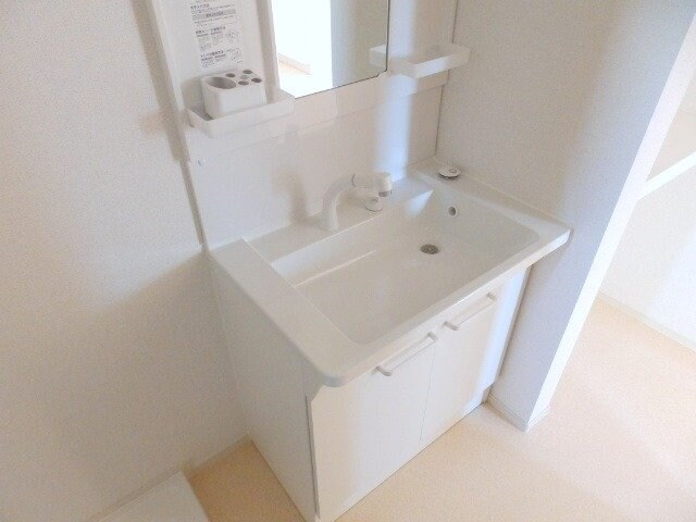 物件内観写真11　(同物件別室反転タイプ)