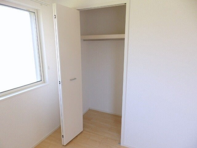 物件内観写真12　(同物件別室反転タイプ)