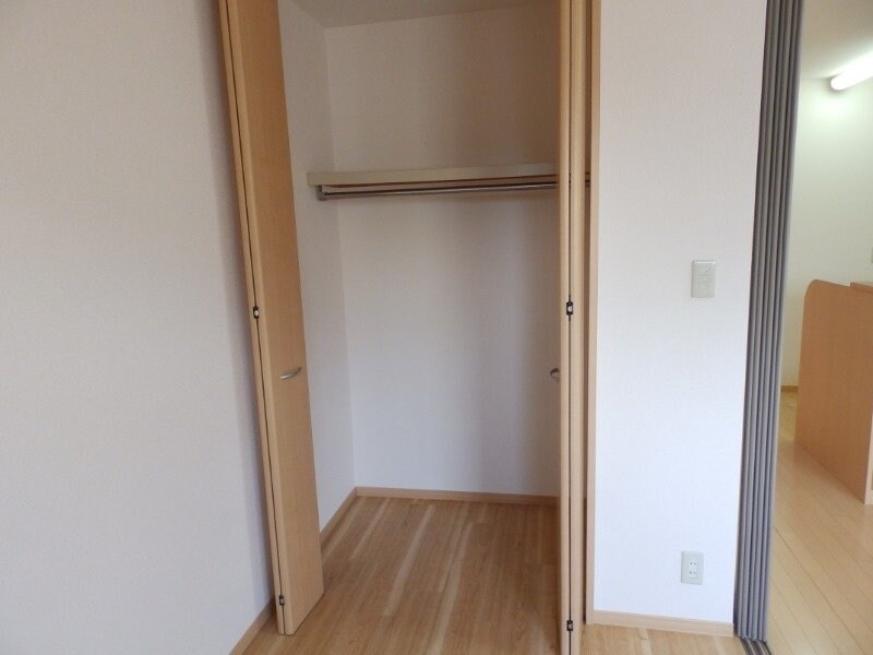 物件内観写真13　(同建物の別部屋写真です)